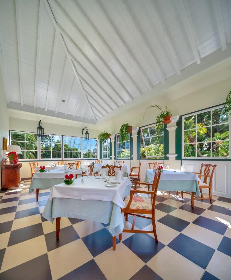 Quinta Jardins Do Lago Funchal  Exterior photo The restaurant at the hotel